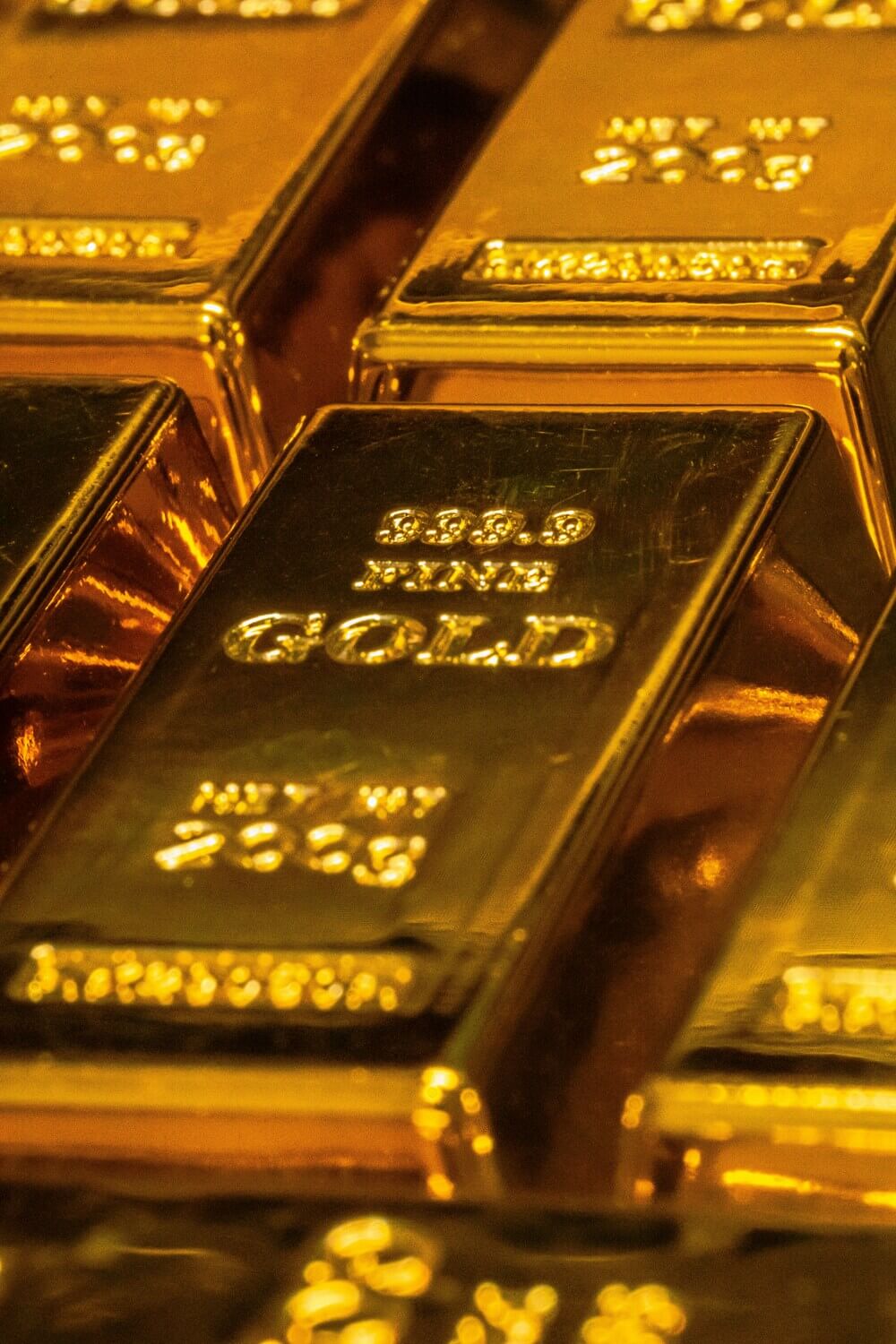 What’s Going on with Gold and Bitcoin?